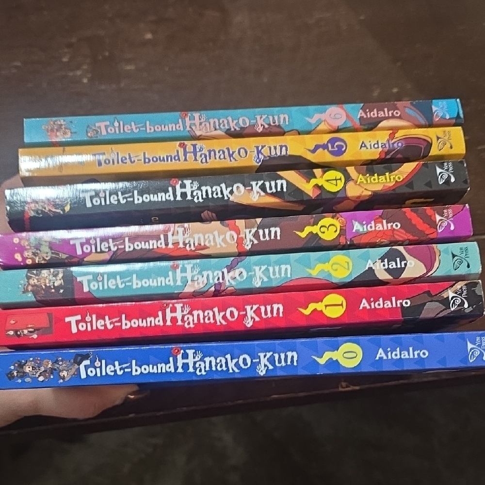 Toilet-bound Hanako-kun Manga Set